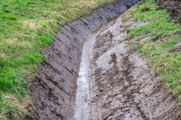 Cost of Drainage Ditch Repair in Hickory